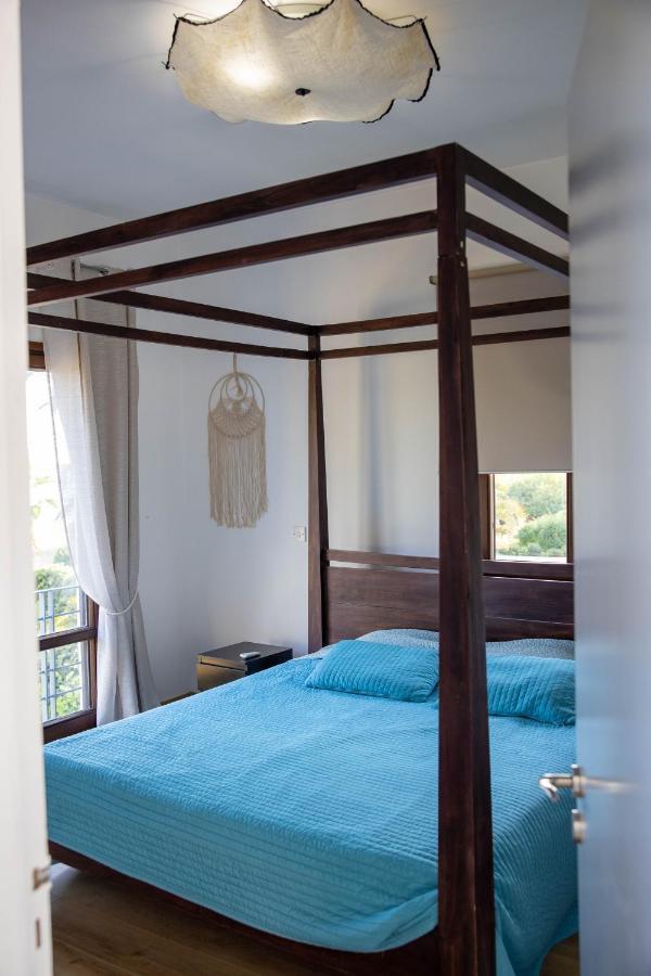 Balinese Villa Ajía Nápa Eksteriør bilde