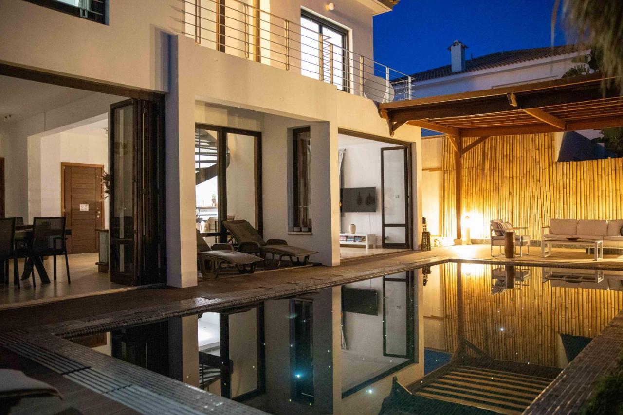 Balinese Villa Ajía Nápa Eksteriør bilde