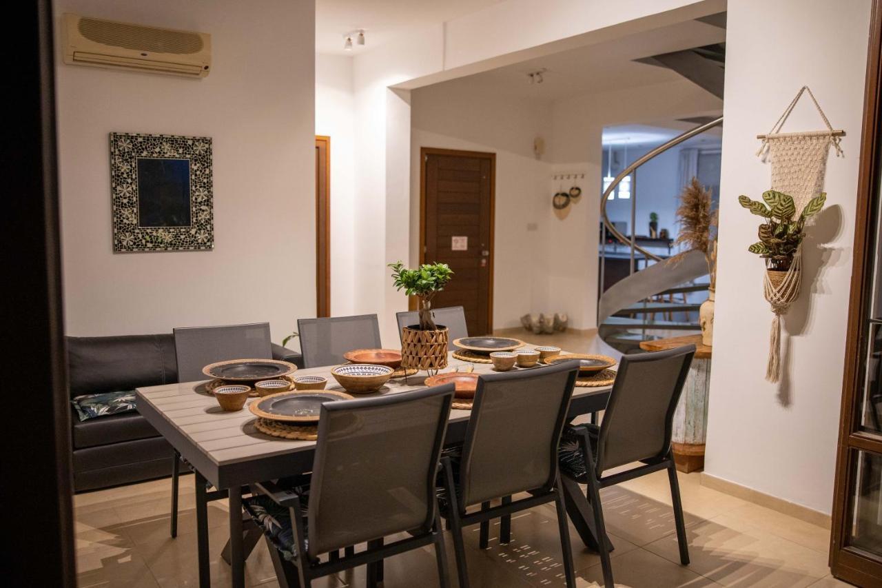 Balinese Villa Ajía Nápa Eksteriør bilde